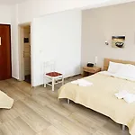 Hotel Chrisa 2*