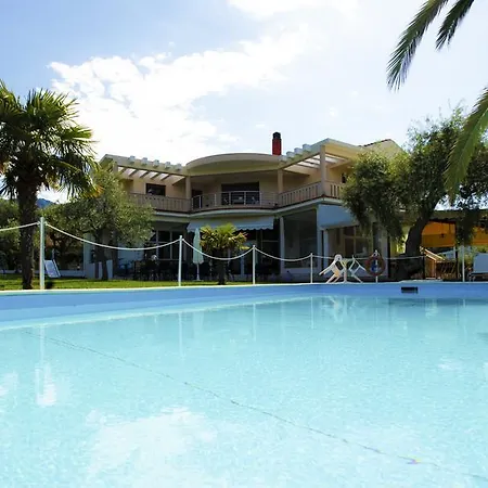 Hotel Chrisa 2*
