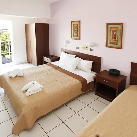 Chrisa لايميناس