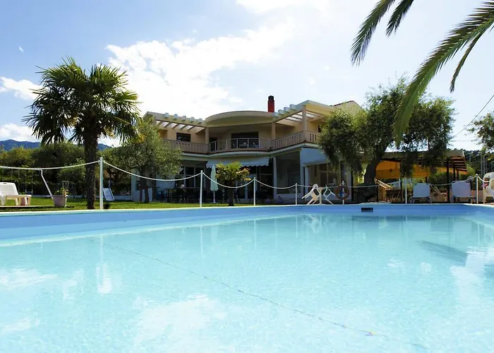Hotel Christa 2*